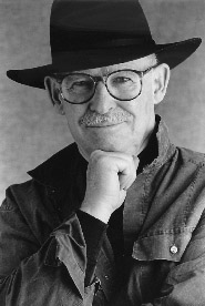 Photograph of the artist Dale diamond